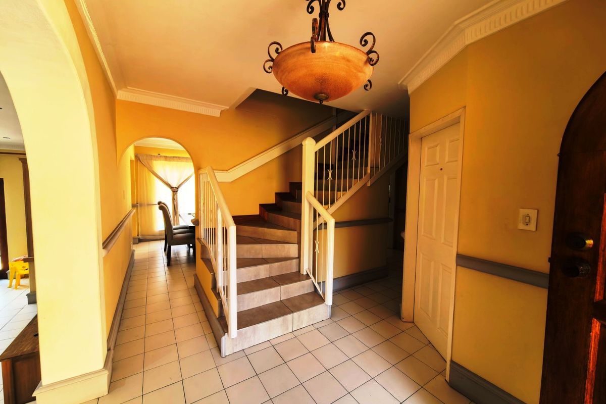 House For Sale in Zwartkop - Photo 4