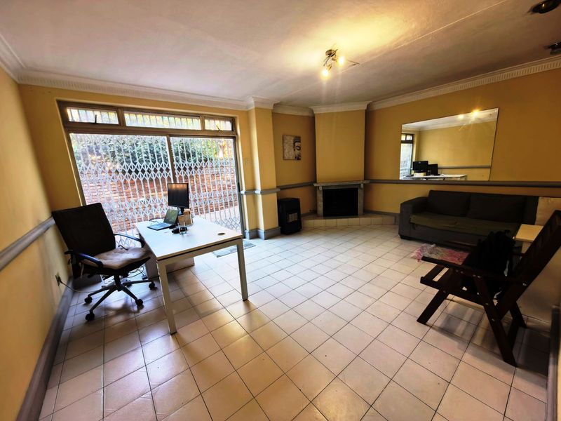 House For Sale in Zwartkop - Photo 7