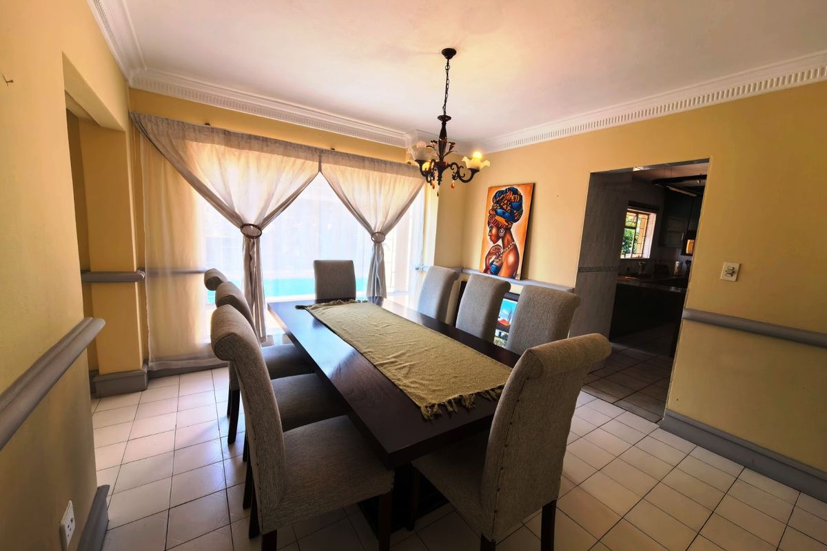 House For Sale in Zwartkop - Photo 5