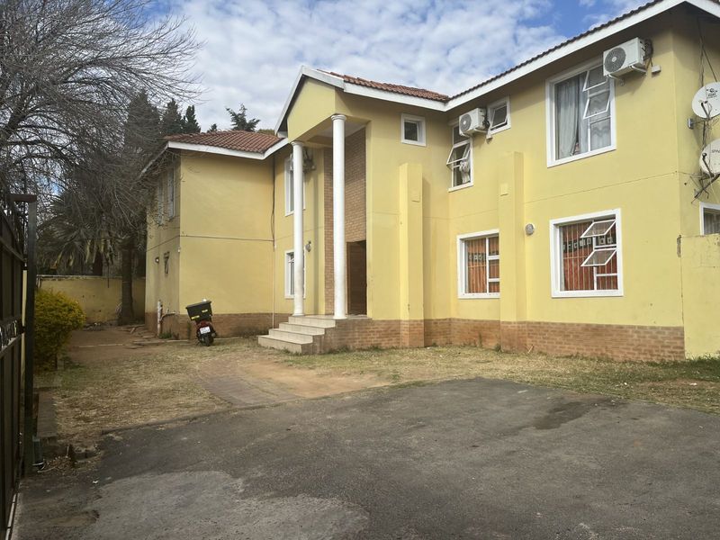 House For Sale in Ferndale - Photo 2