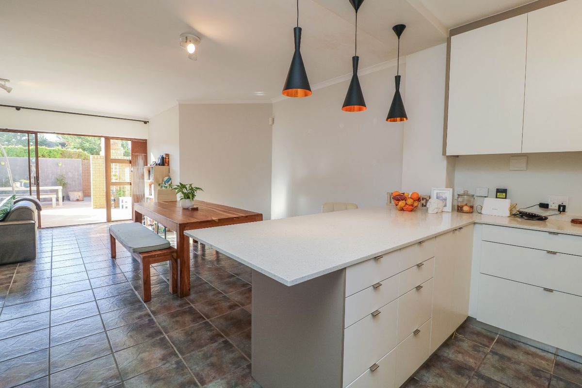 Townhouse For Sale in Strand North - Photo 3