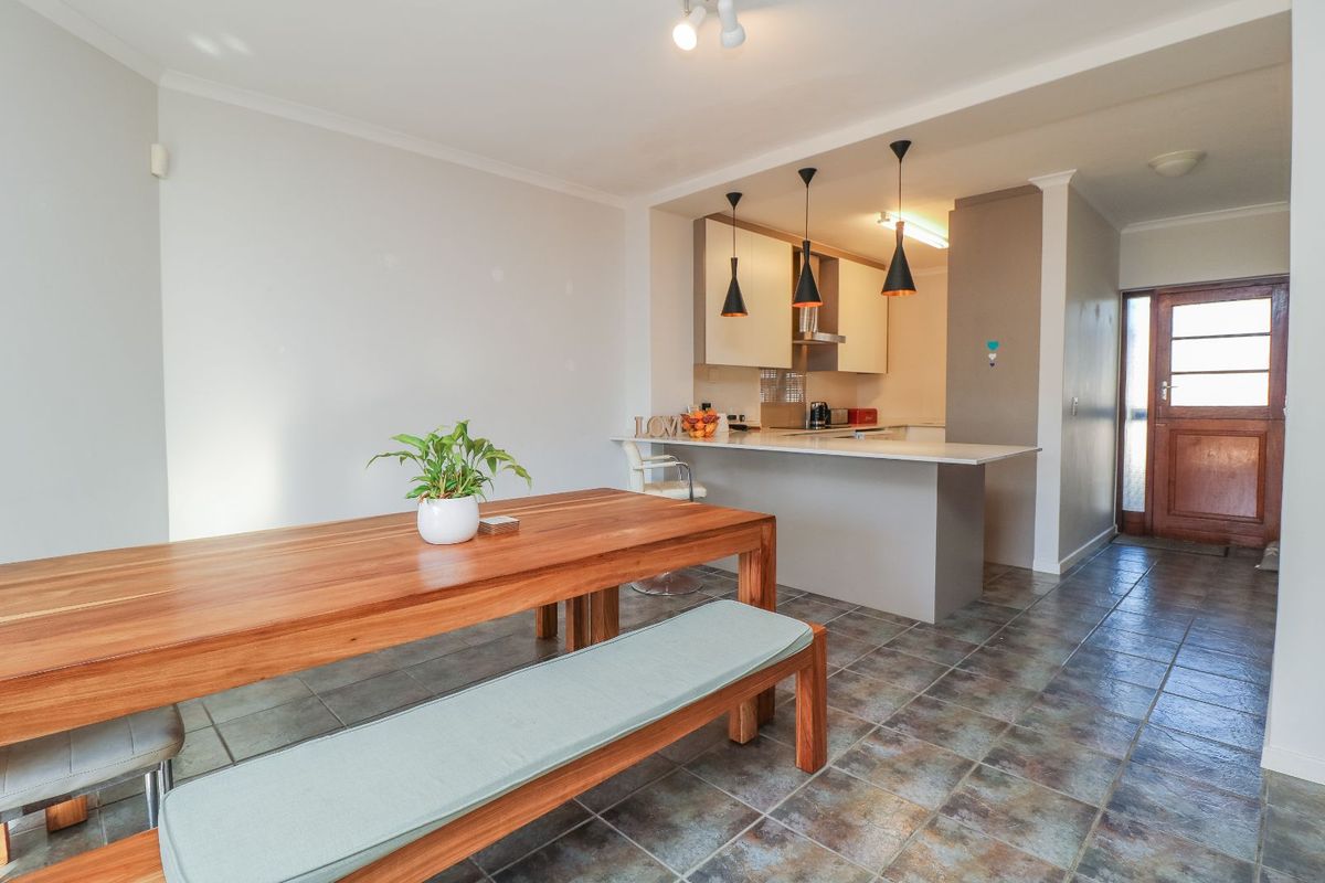 Townhouse For Sale in Strand North - Photo 4