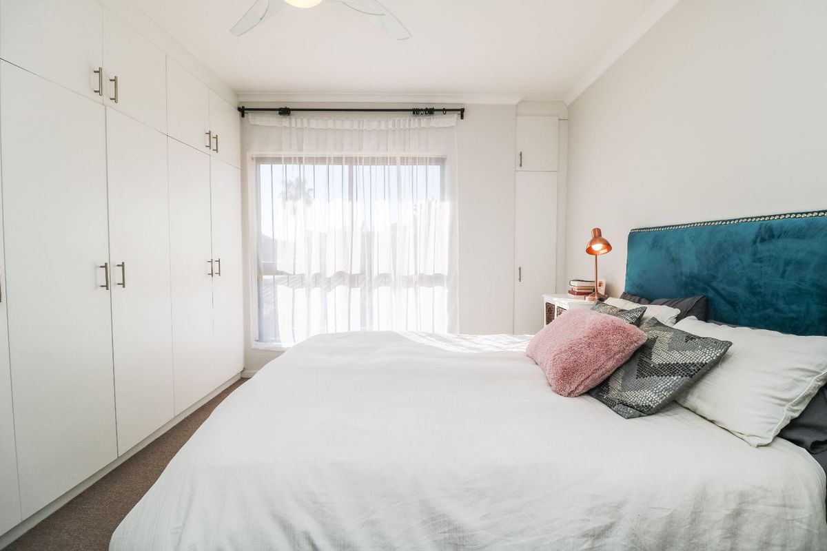 Townhouse For Sale in Strand North - Photo 5