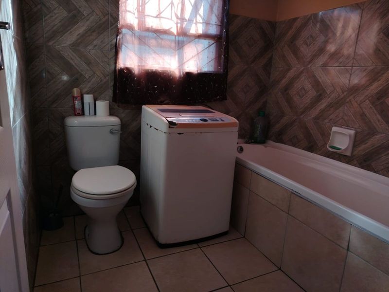 House For Sale in Motherwell Nu 6 - Photo 4