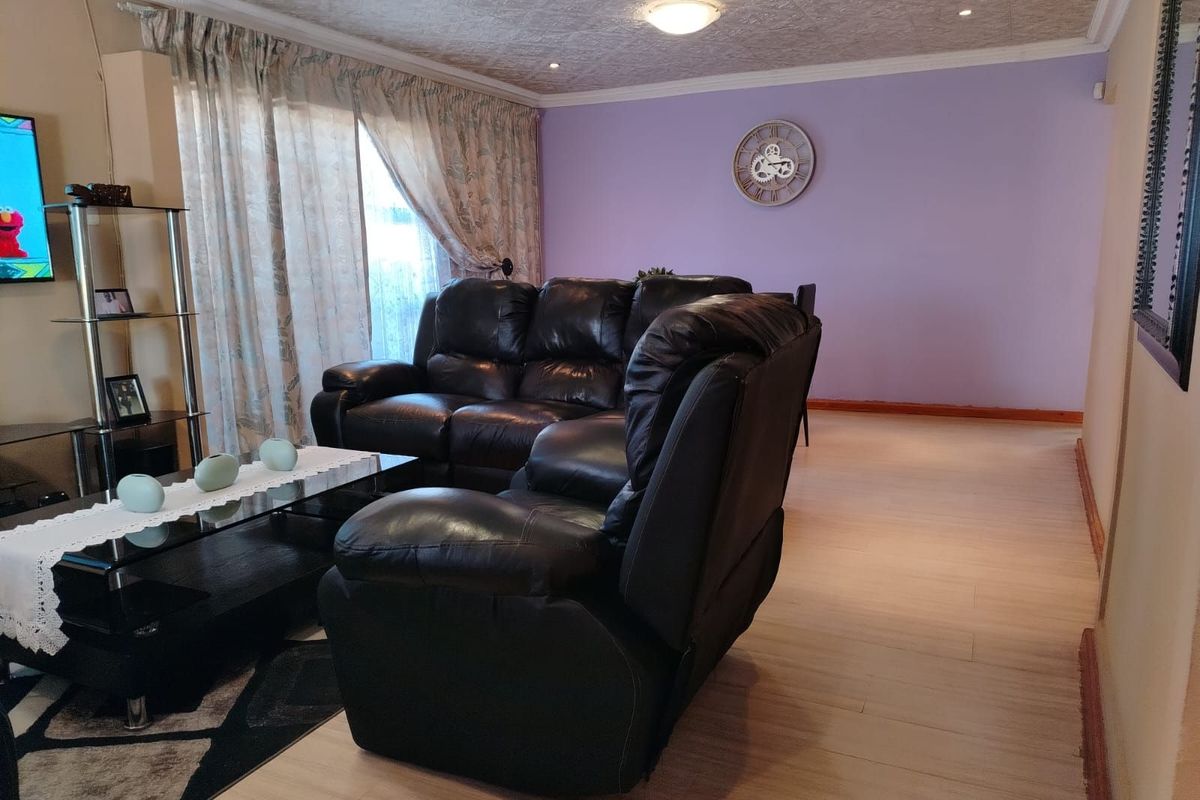 House For Sale in Motherwell Nu 6 - Photo 3