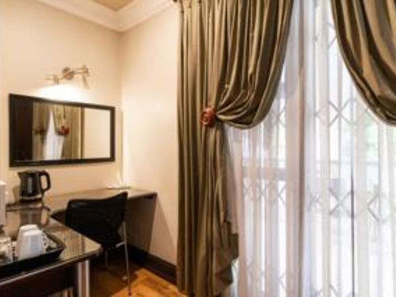 Commercial For Sale in Colbyn - Photo 10