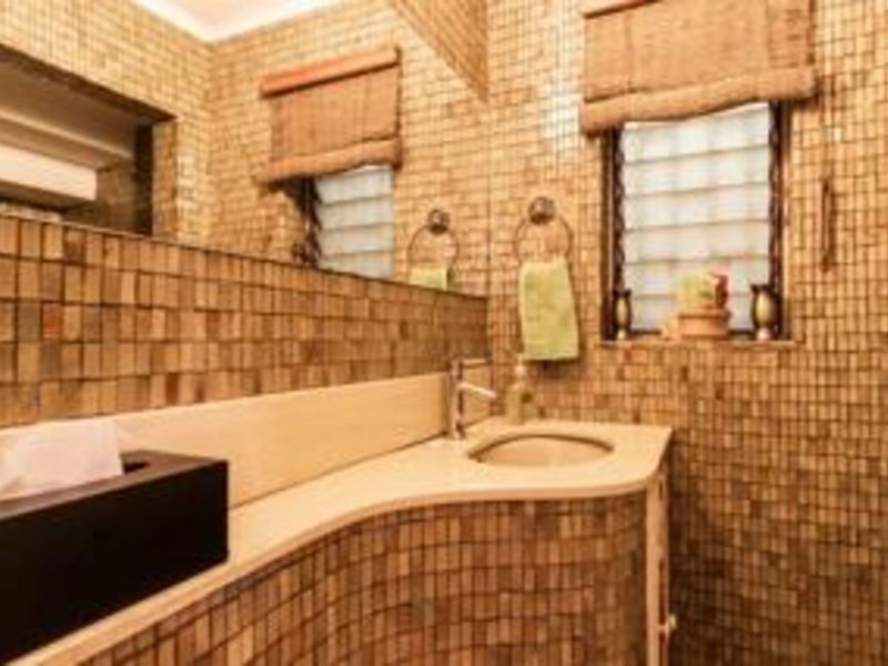 Commercial For Sale in Colbyn - Photo 9