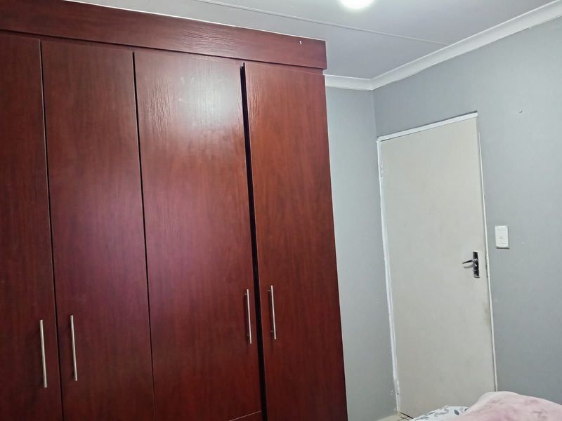 House For Sale in Soshanguve Ext - Photo 7