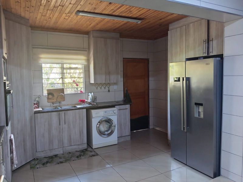 House For Sale in Suiderberg - Photo 4