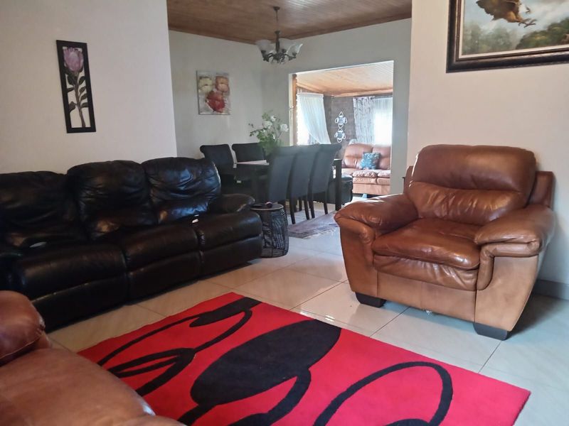 House For Sale in Suiderberg - Photo 10