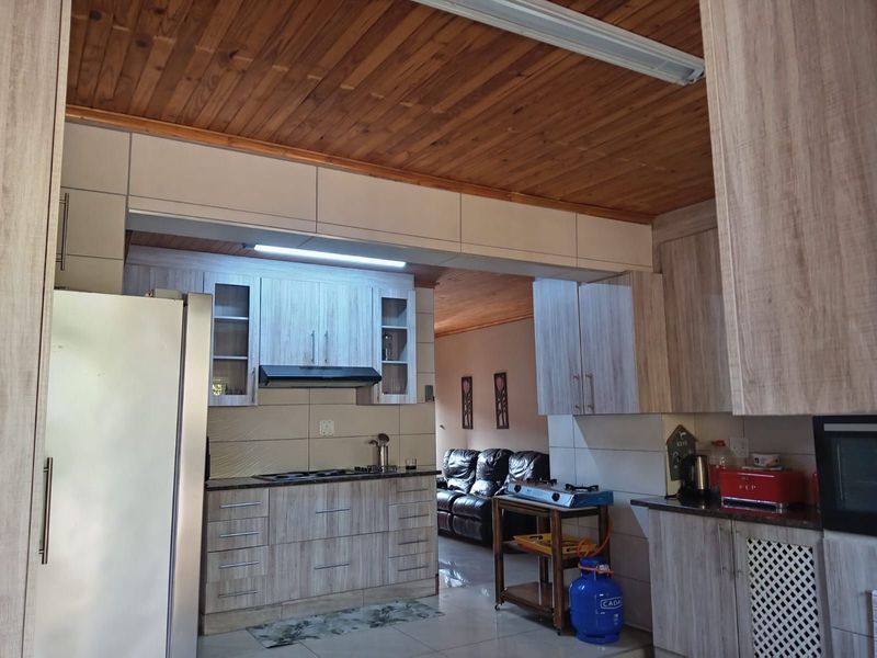 House For Sale in Suiderberg - Photo 3