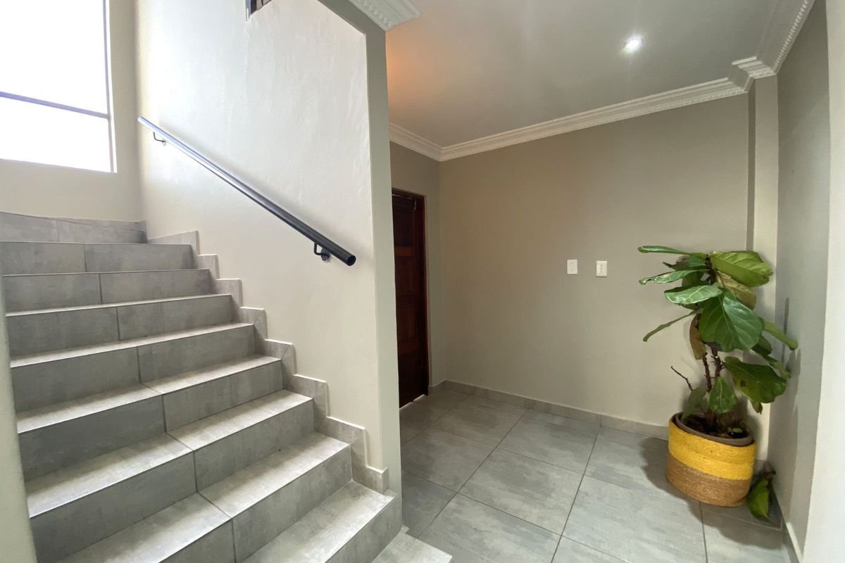 House For Sale in Faerie Glen - Photo 3