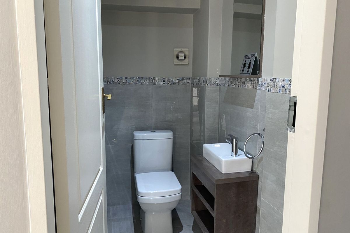 House For Sale in Faerie Glen - Photo 4