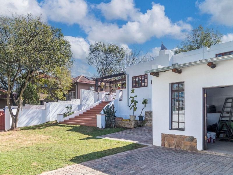 House For Sale in Craighall Park - Photo 7