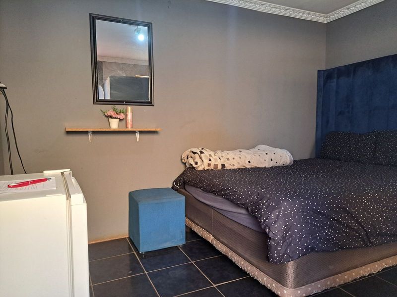 House For Sale in Mamelodi East - Photo 2