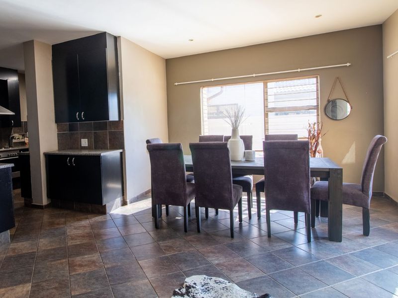 House For Sale in Green Acres Estate - Photo 7