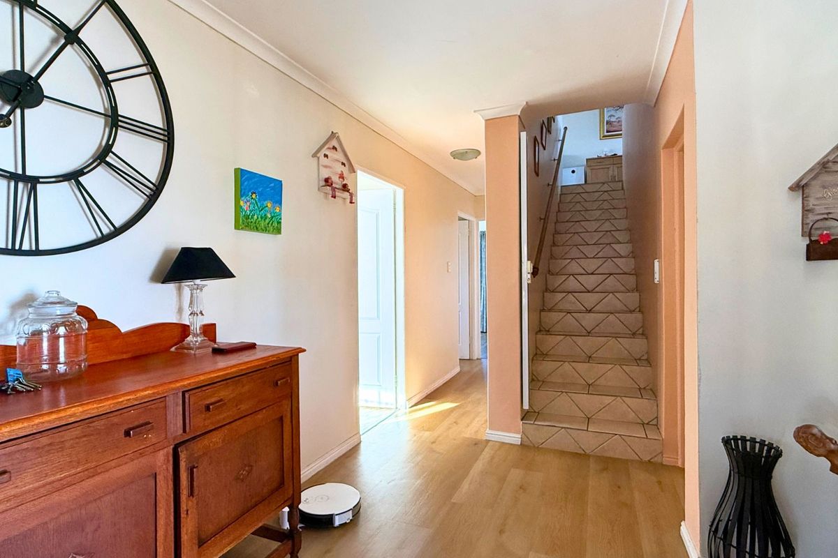 House For Sale in Perlemoenbaai - Photo 5