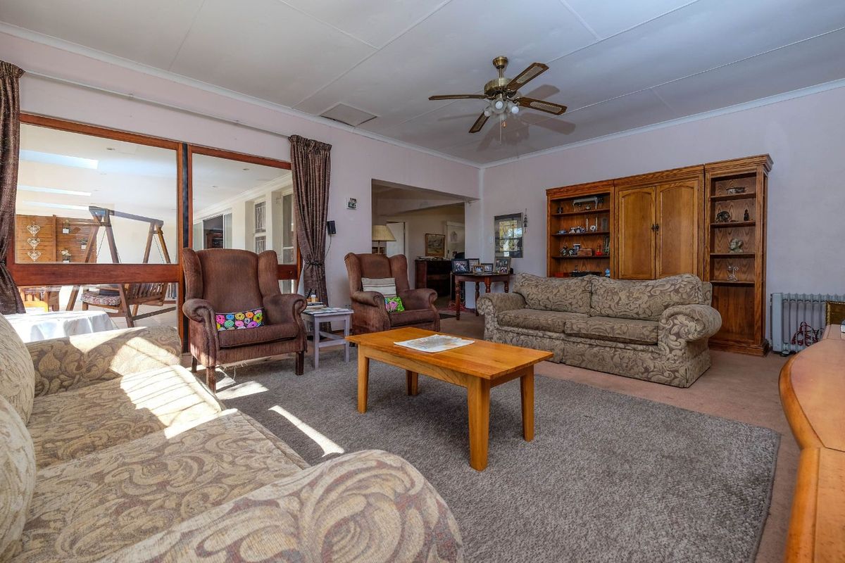 House For Sale in Wendywood - Photo 4