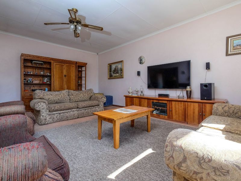 House For Sale in Wendywood - Photo 7