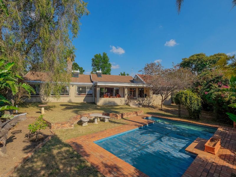 House For Sale in Wendywood - Photo 3