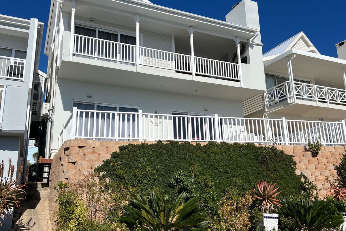 House For Sale in Mossel Bay Central - Photo 4
