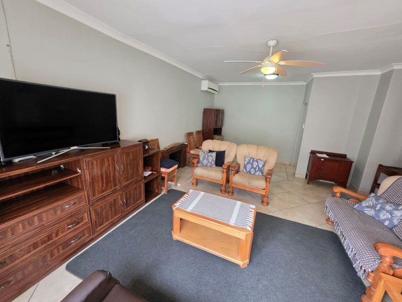 House For Sale in Beaconsfield - Photo 3