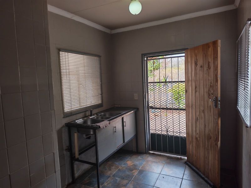 House For Sale in Modimolle Central - Photo 8