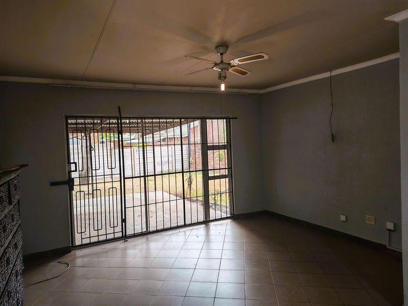 House For Sale in Modimolle Central - Photo 3