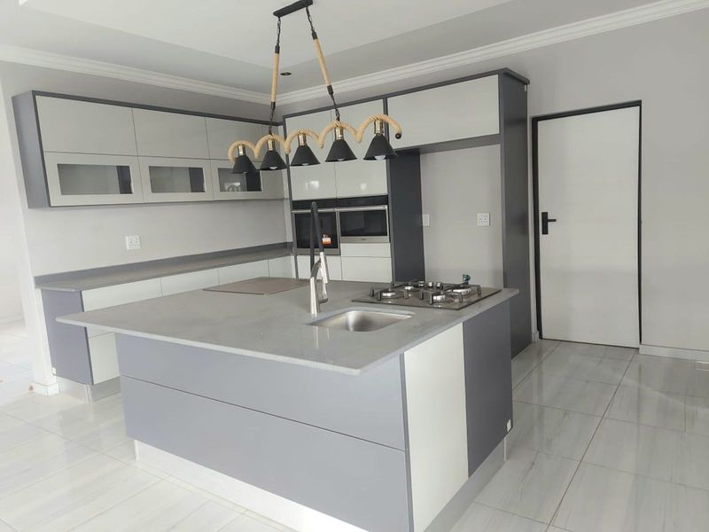 House For Sale in Savannah Country Estate - Photo 6