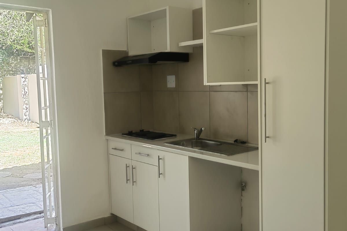 Apartment To Rent in Beverley Gardens - Photo 2