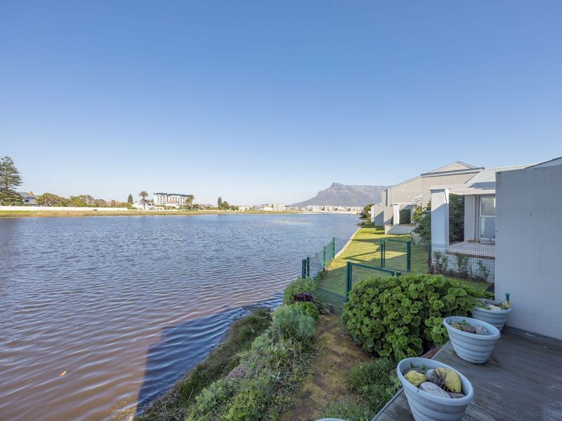 House For Sale in Woodbridge Island - Photo 2