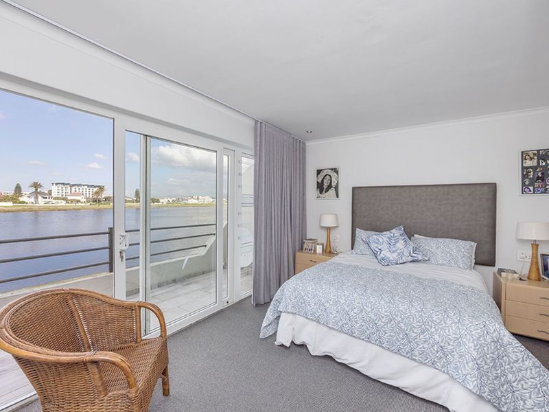 House For Sale in Woodbridge Island - Photo 10