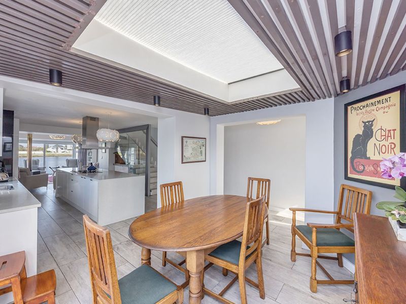 House For Sale in Woodbridge Island - Photo 6