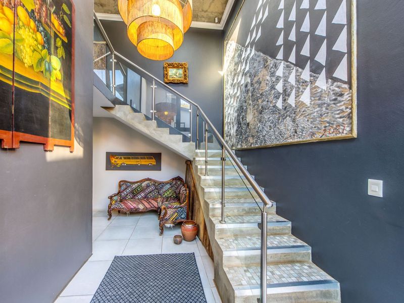 House For Sale in Waterkloof - Photo 5