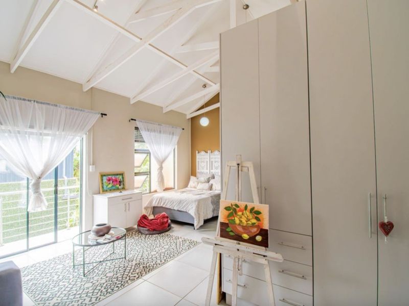 House For Sale in Waterkloof - Photo 8