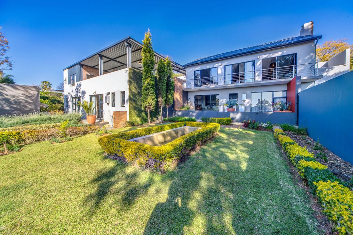 House For Sale in Waterkloof - Photo 4