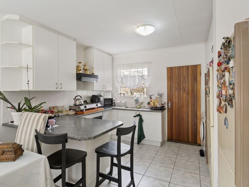 Townhouse For Sale in Honeydew Ridge - Photo 7