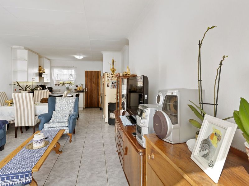 Townhouse For Sale in Honeydew Ridge - Photo 4