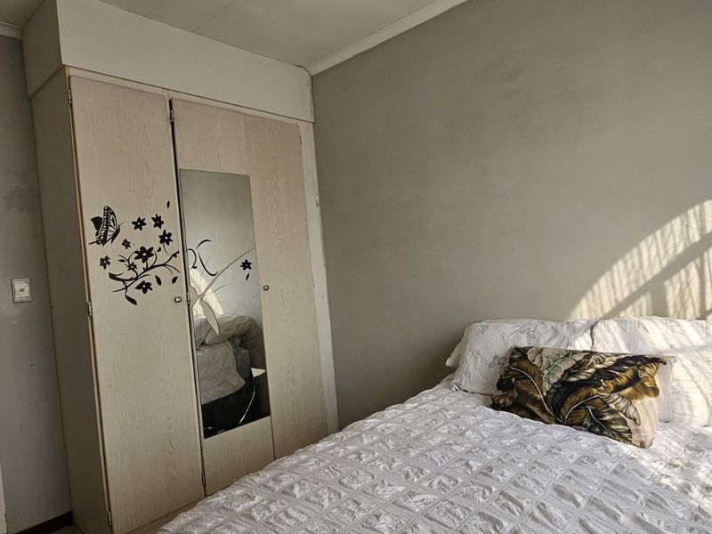 Townhouse For Sale in Mooikloof Ridge - Photo 5