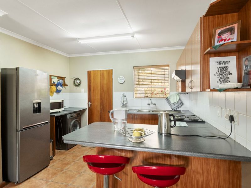 Townhouse For Sale in Wilgeheuwel - Photo 7