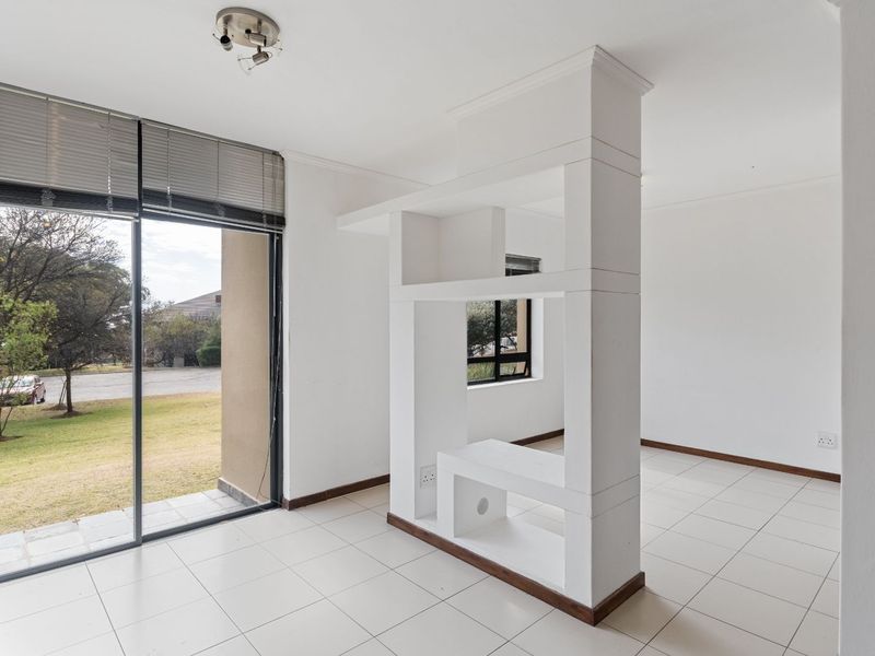 Apartment For Sale in Jackal Creek Golf Estate - Photo 7