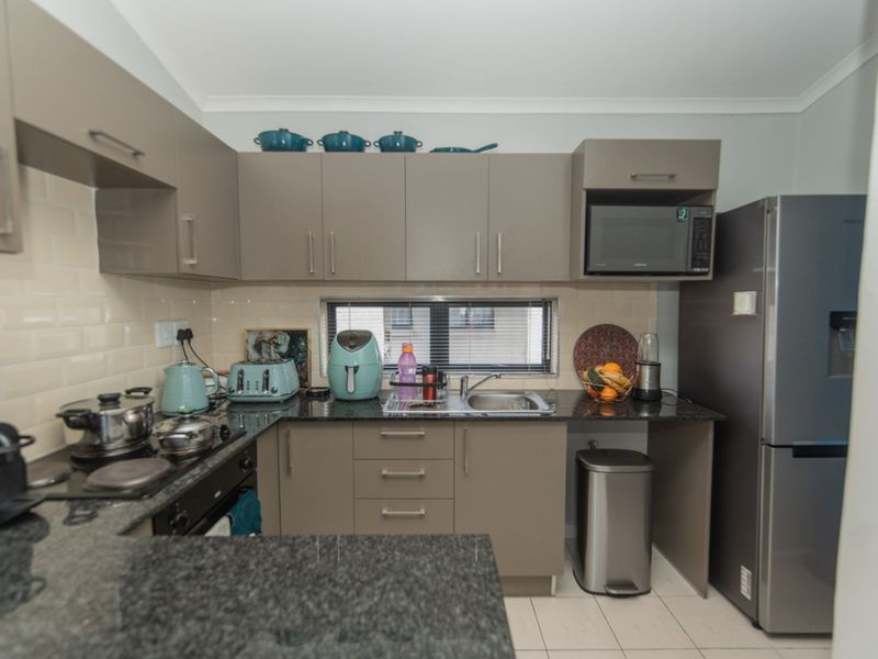 House For Sale in Parsonsvlei - Photo 9