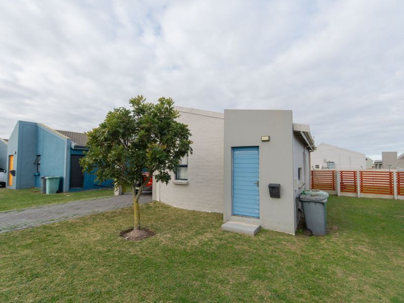 House For Sale in Parsonsvlei - Photo 2