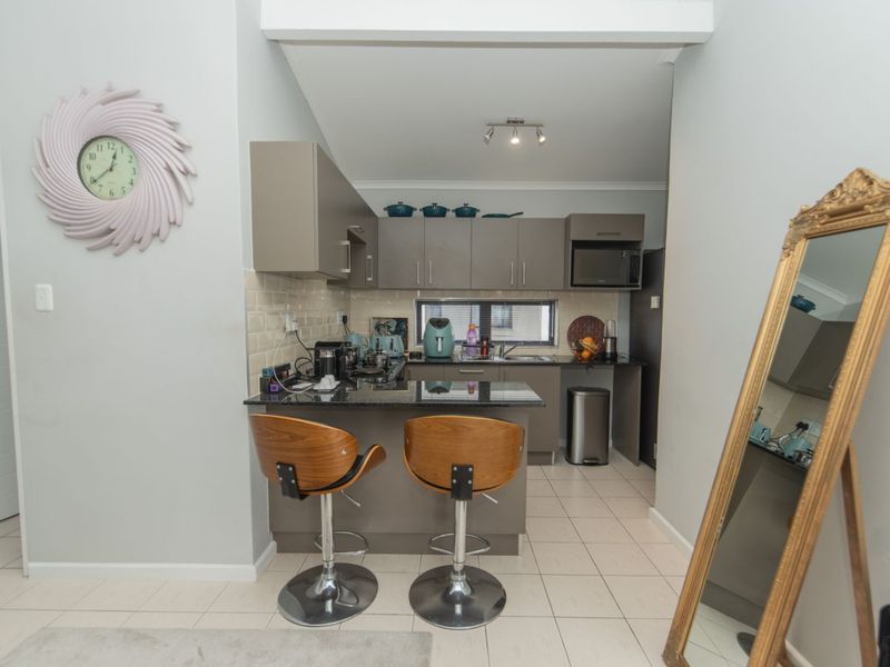 House For Sale in Parsonsvlei - Photo 8