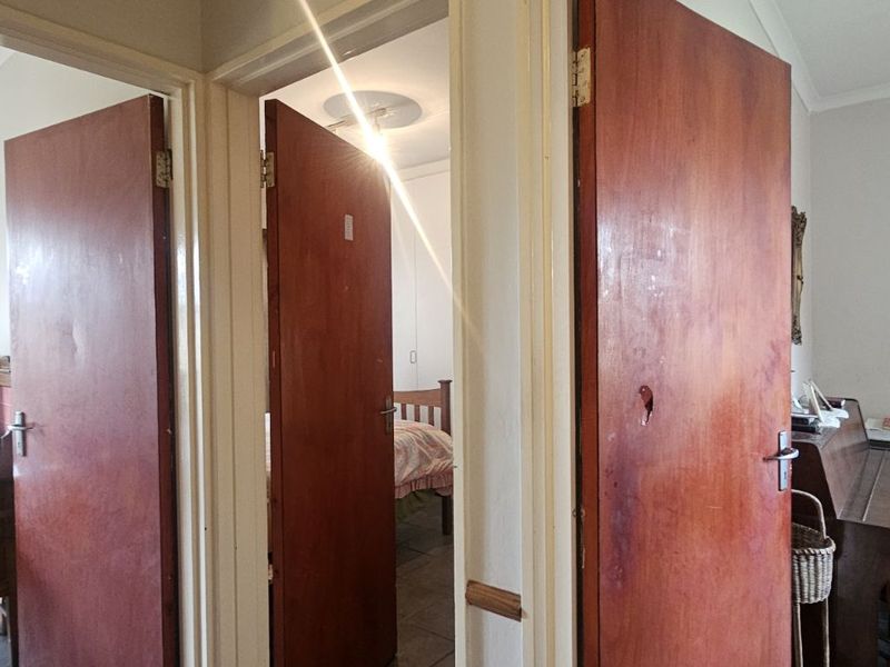 Townhouse For Sale in Kabega - Photo 6