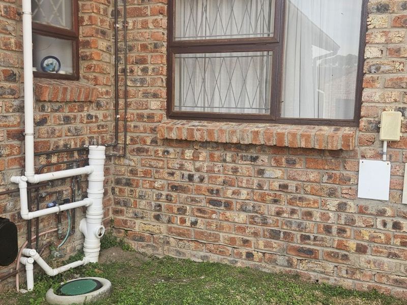 Townhouse For Sale in Kabega - Photo 3