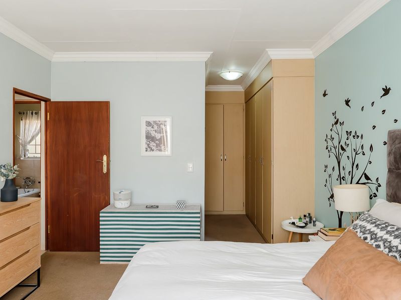 House For Sale in Equestria - Photo 10