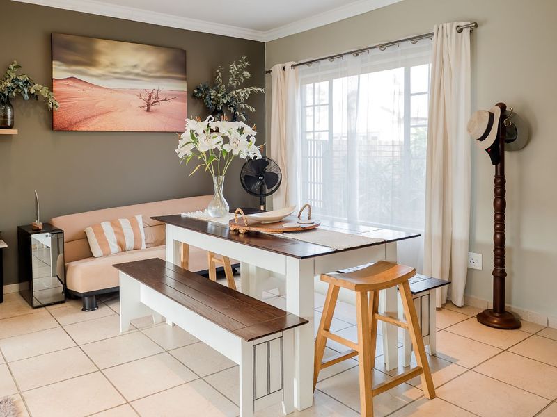 House For Sale in Equestria - Photo 4