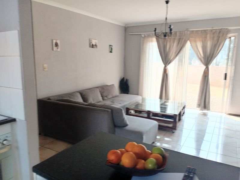 Townhouse For Sale in Georginia - Photo 4