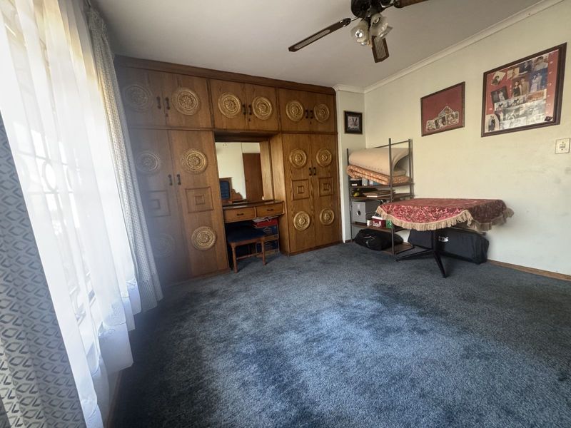 House For Sale in Laudium Ext 3 - Photo 9